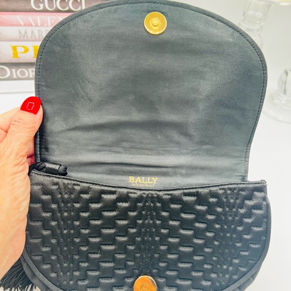 Bally Vintage Evening Clutch with Elegant Tassel - Picture 7 of 9